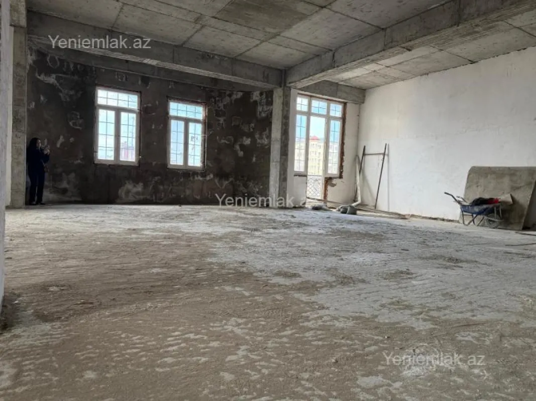 Satılır 4 otaqlı yeni tikili 150 m²