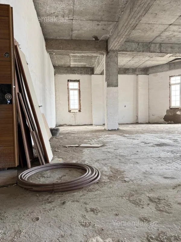 Satılır 4 otaqlı yeni tikili 150 m²