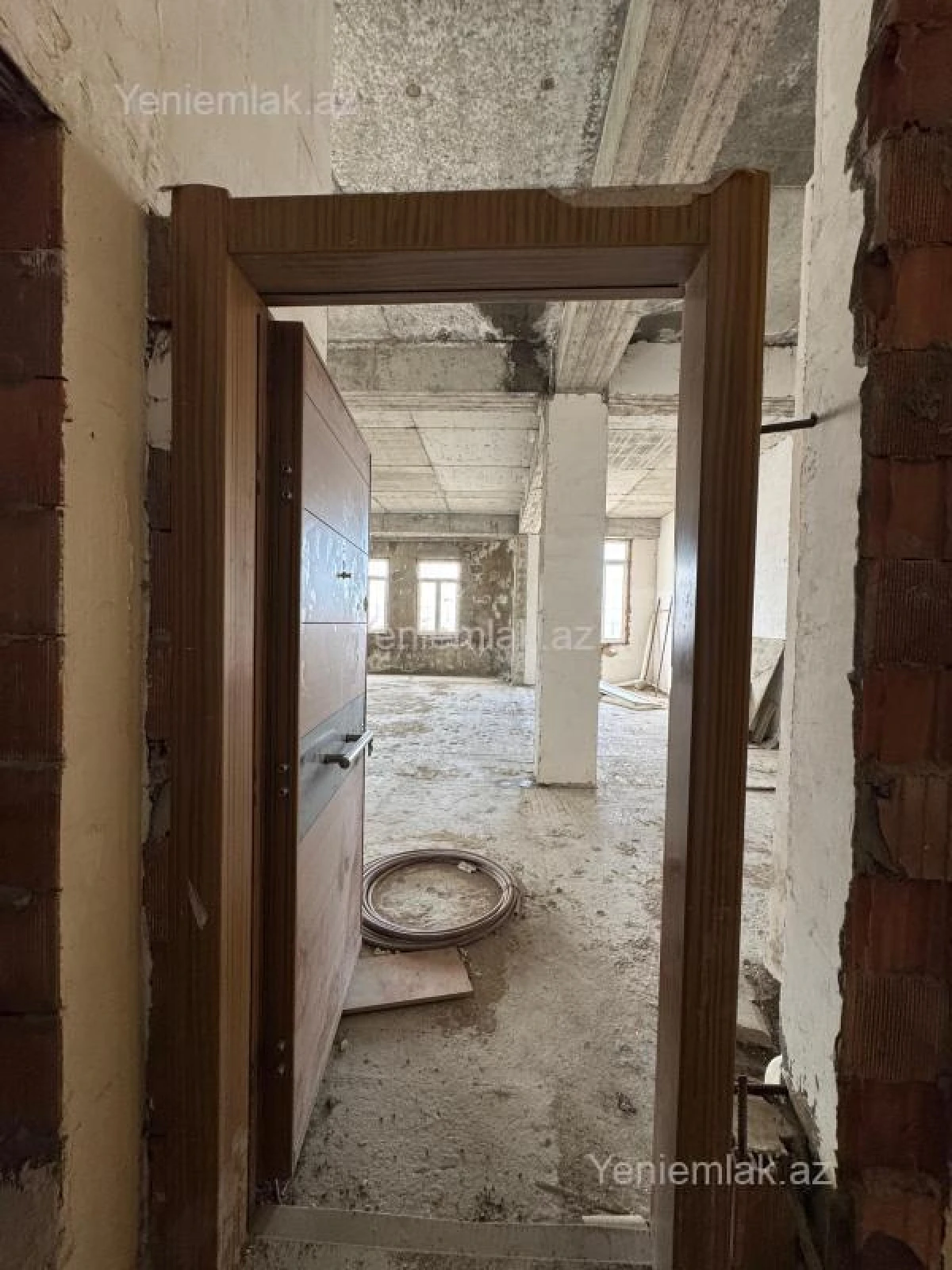 Satılır 4 otaqlı yeni tikili 150 m²