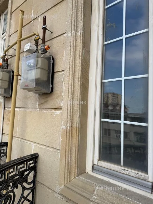 Satılır 4 otaqlı yeni tikili 150 m²