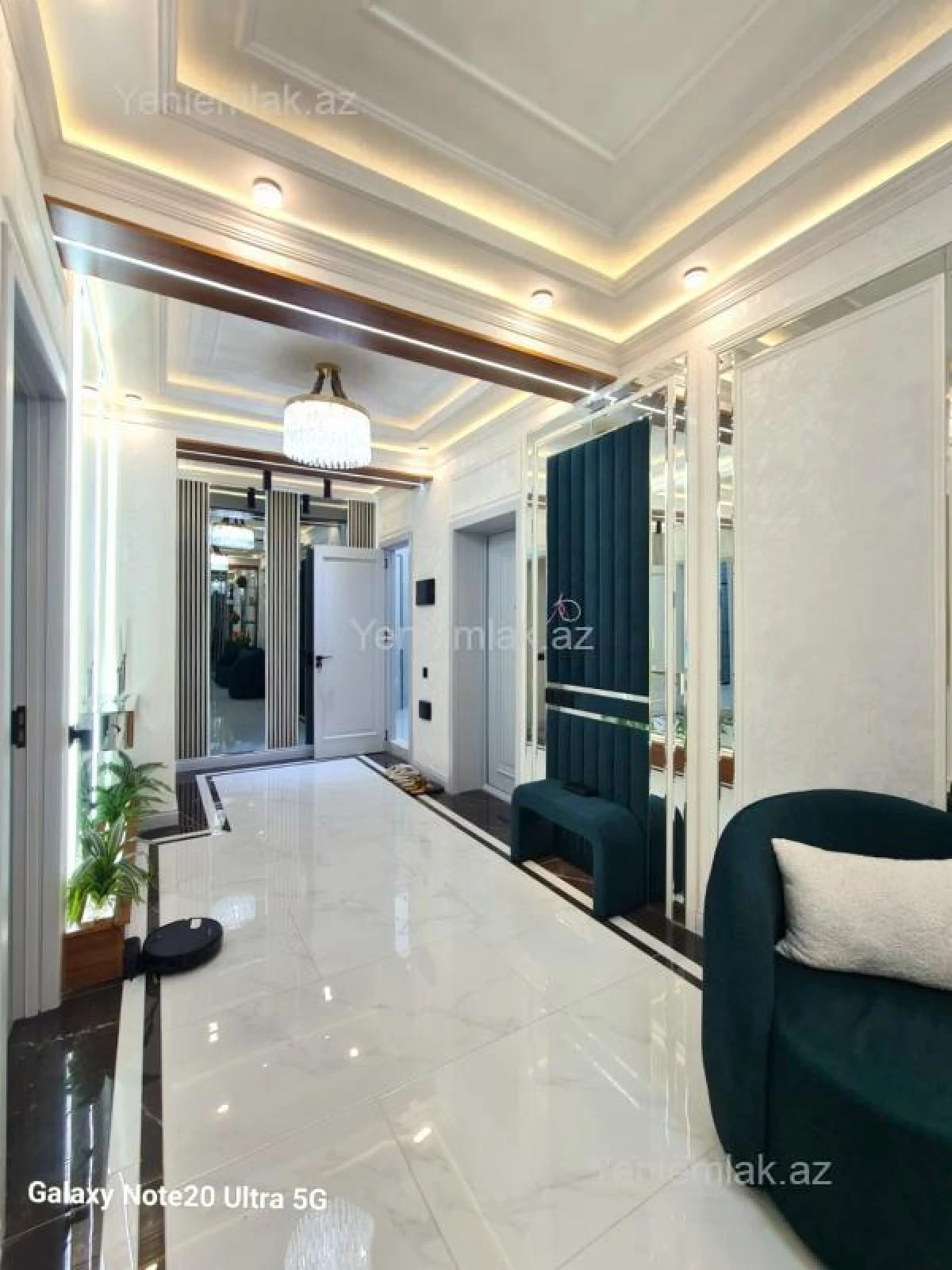 Satılır 3 otaqlı yeni tikili 160 m²