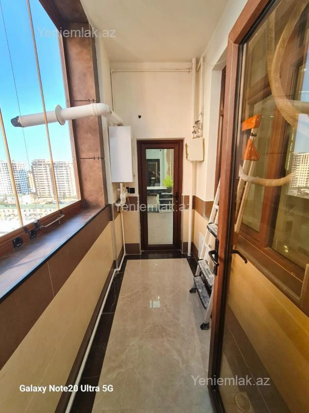 Satılır 3 otaqlı yeni tikili 160 m²