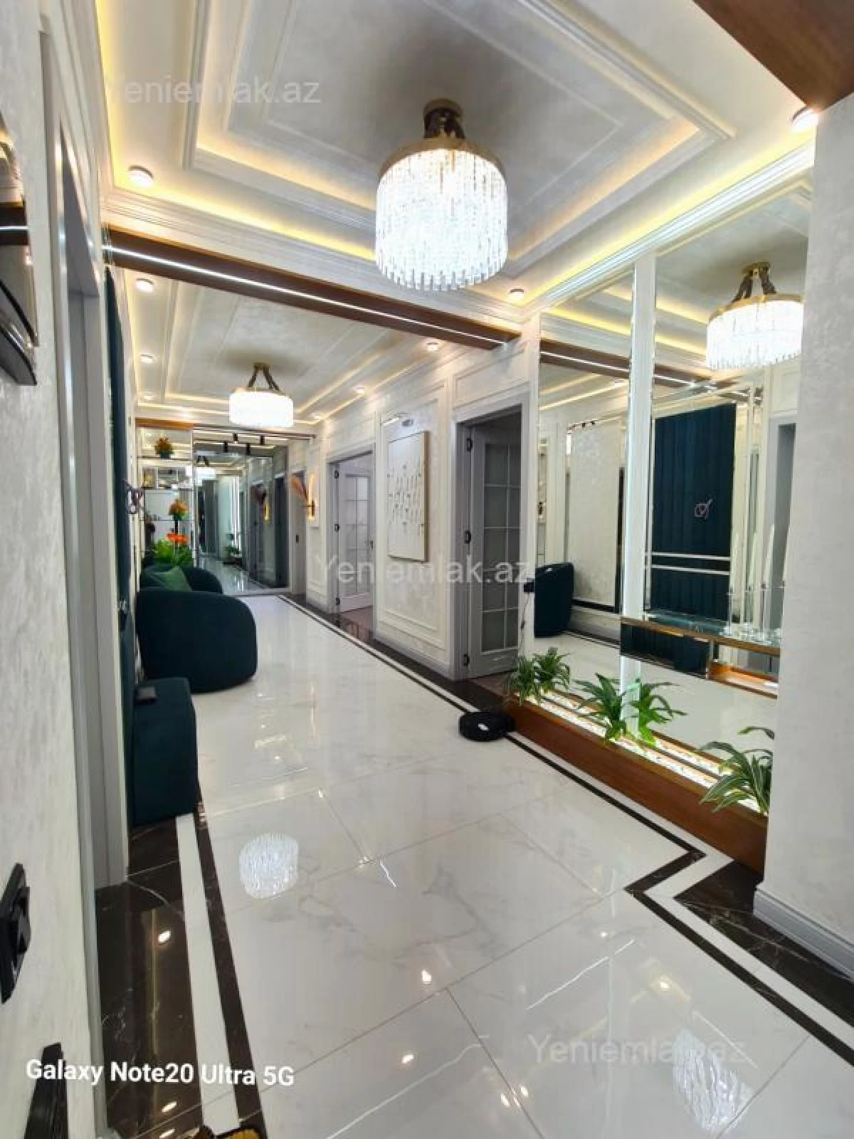 Satılır 3 otaqlı yeni tikili 160 m²