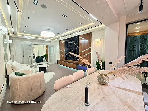 Satılır 3 otaqlı yeni tikili 160 m²