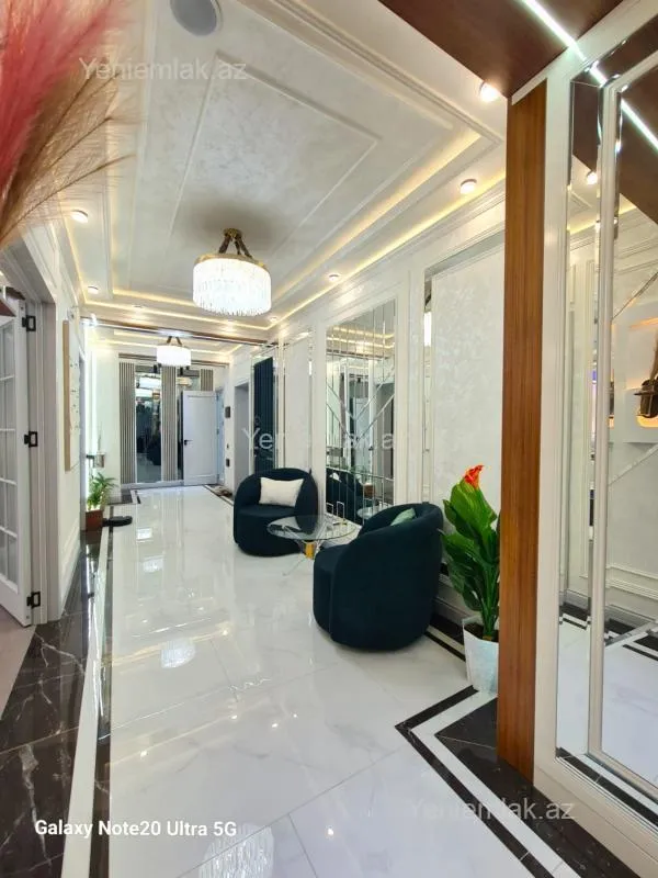 Satılır 3 otaqlı yeni tikili 160 m²