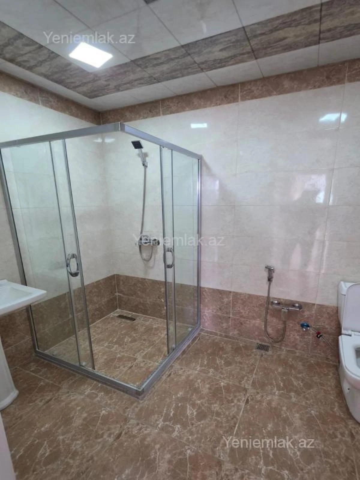 Satılır 3 otaqlı yeni tikili 103 m²