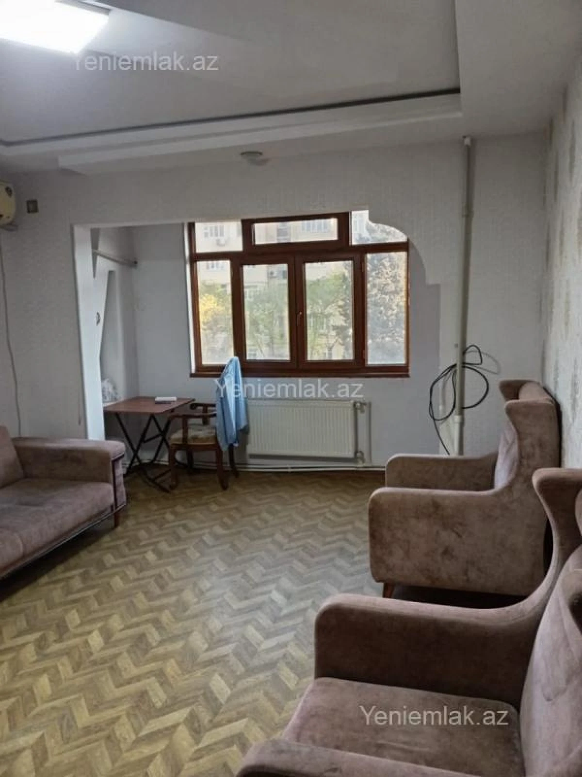 Satılır 4 otaqlı köhnə tikili 82 m²