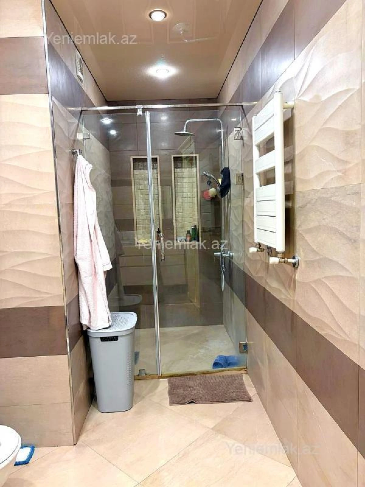 Satılır 4 otaqlı yeni tikili 215.5 m²