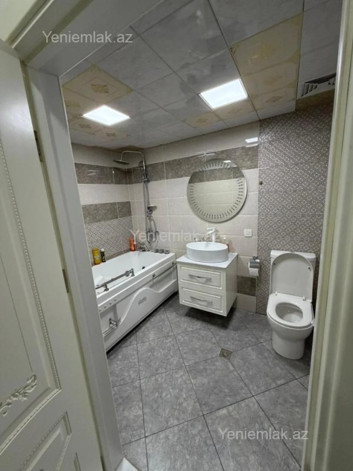 Satılır 2 otaqlı yeni tikili 55 m²