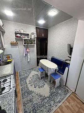 Satılır 3 otaqlı köhnə tikili 75 m²