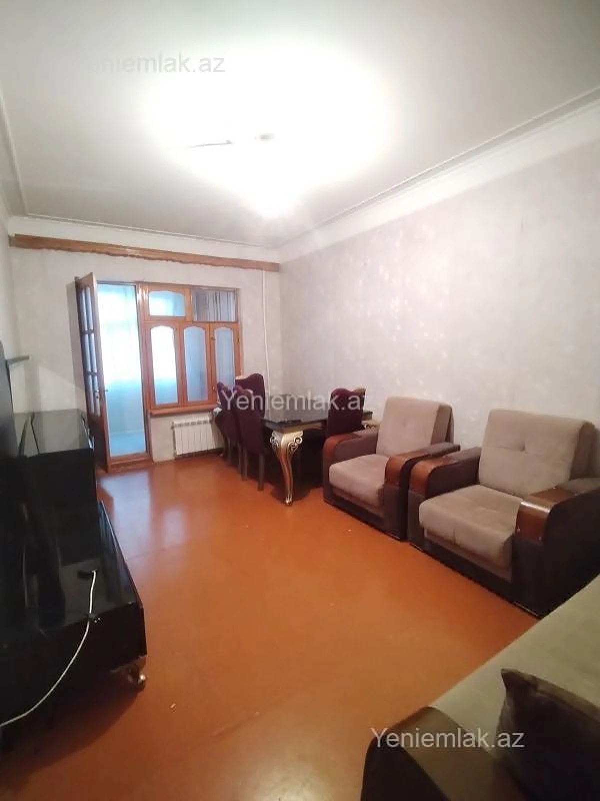 Satılır 4 otaqlı köhnə tikili 100 m²