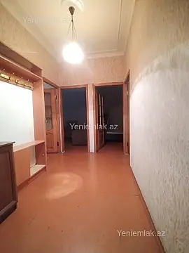 Satılır 4 otaqlı köhnə tikili 100 m²