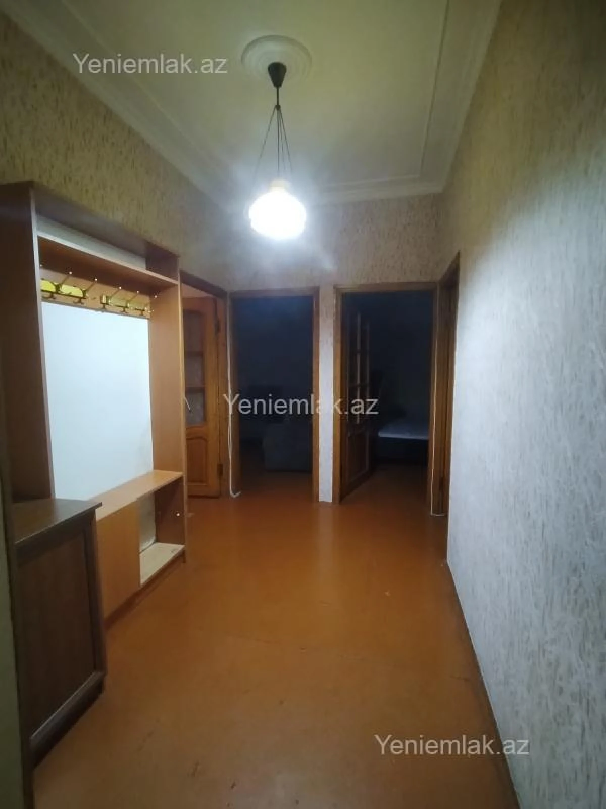 Satılır 4 otaqlı köhnə tikili 100 m²