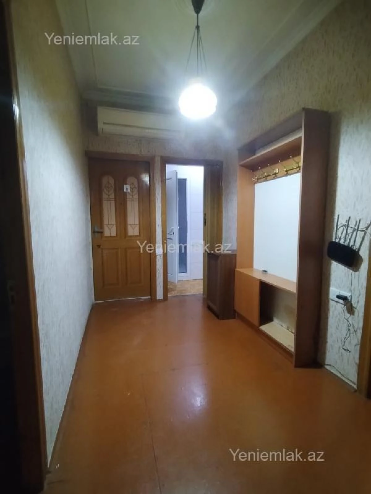 Satılır 4 otaqlı köhnə tikili 100 m²