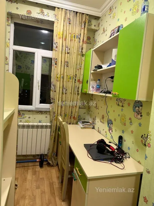 Satılır 3 otaqlı yeni tikili 77 m²