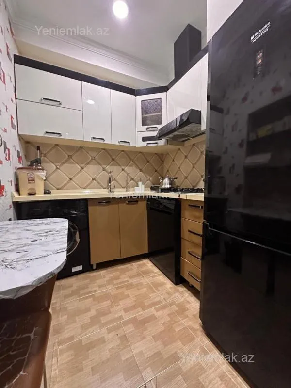 Satılır 3 otaqlı yeni tikili 77 m²