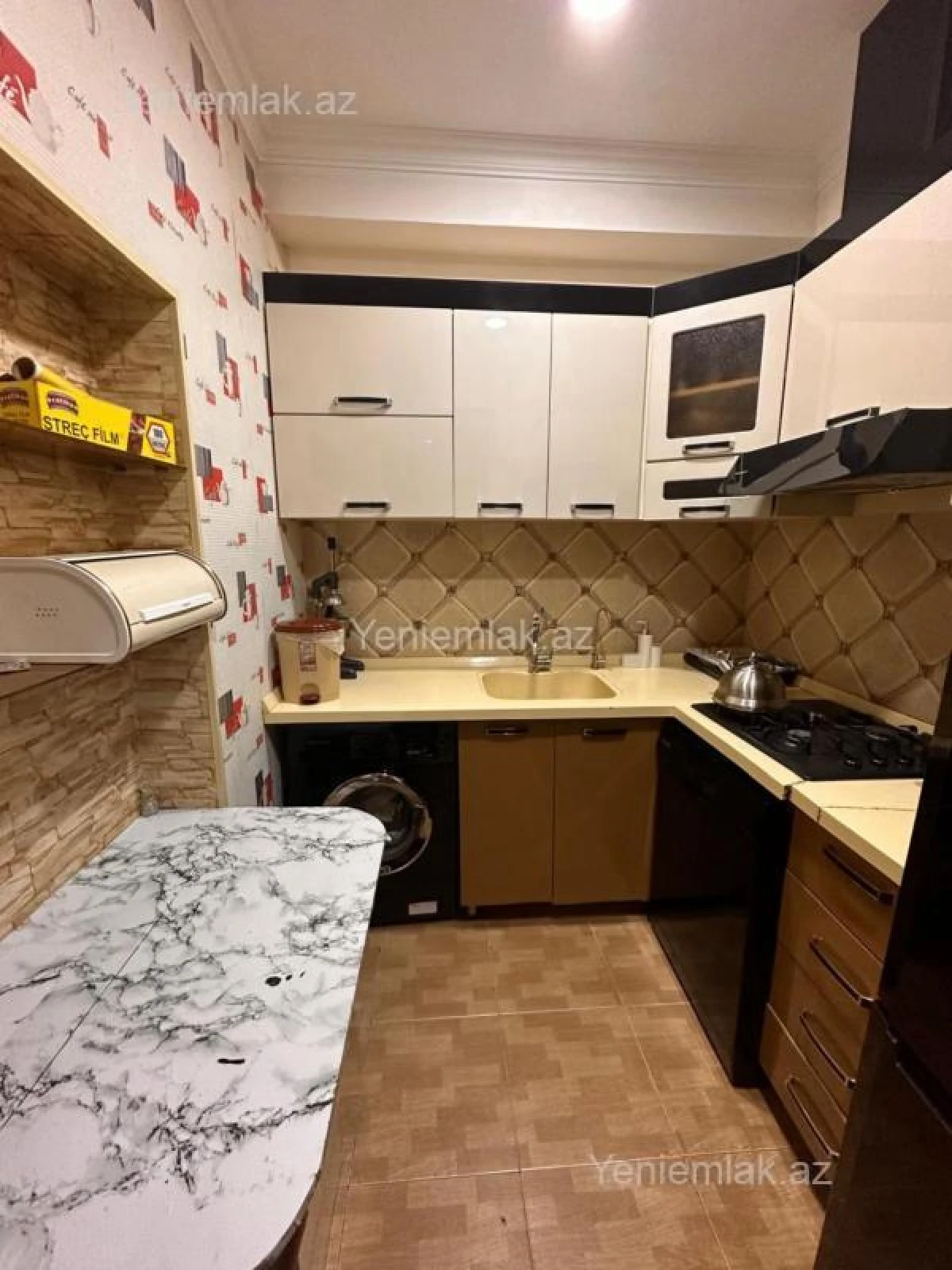 Satılır 3 otaqlı yeni tikili 77 m²