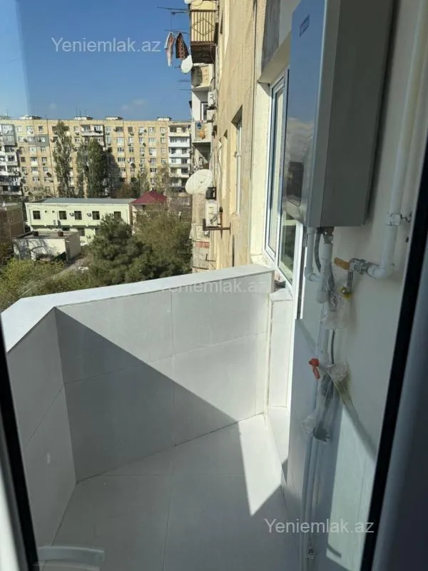 Satılır 2 otaqlı köhnə tikili 65 m²