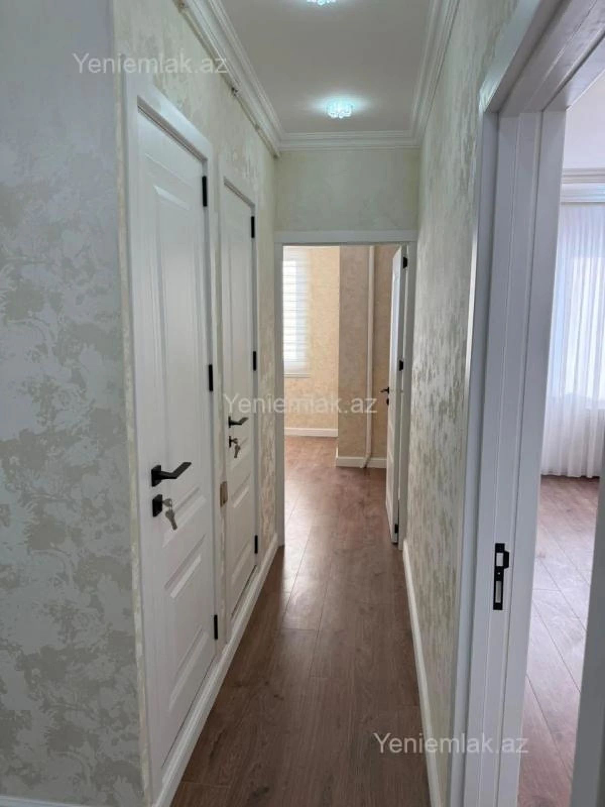 Satılır 2 otaqlı köhnə tikili 65 m²