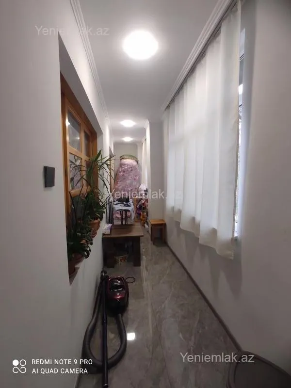 Satılır 4 otaqlı köhnə tikili 85 m²