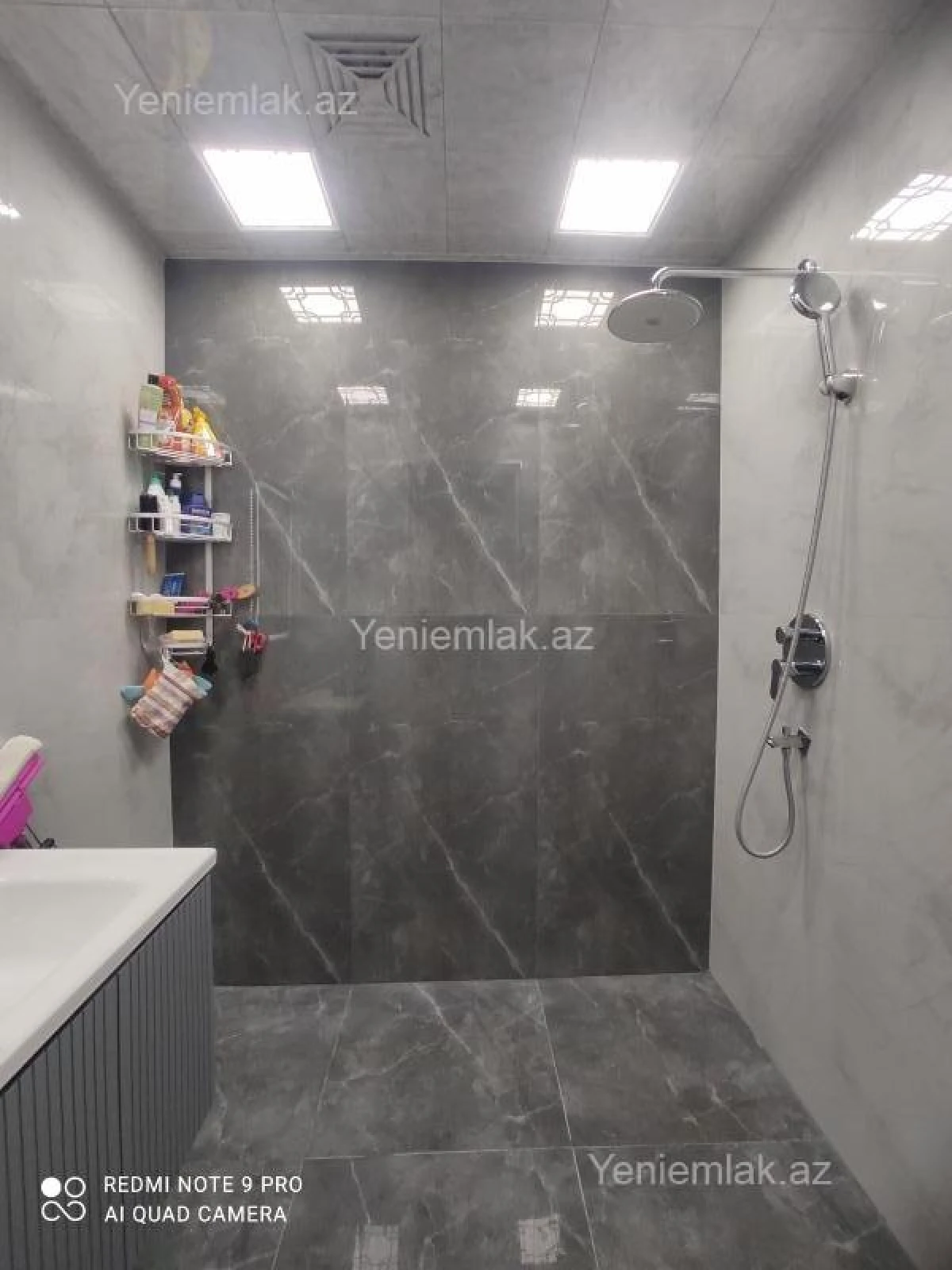 Satılır 4 otaqlı köhnə tikili 85 m²