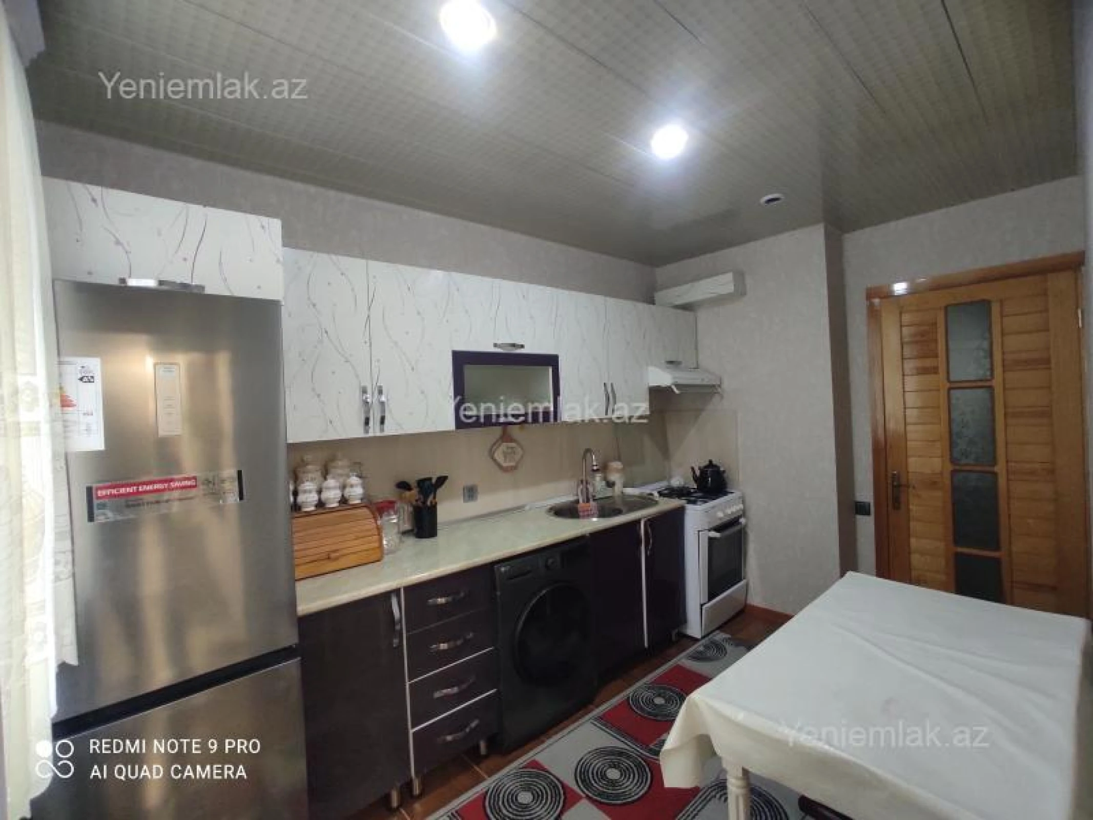 Satılır 4 otaqlı köhnə tikili 85 m²