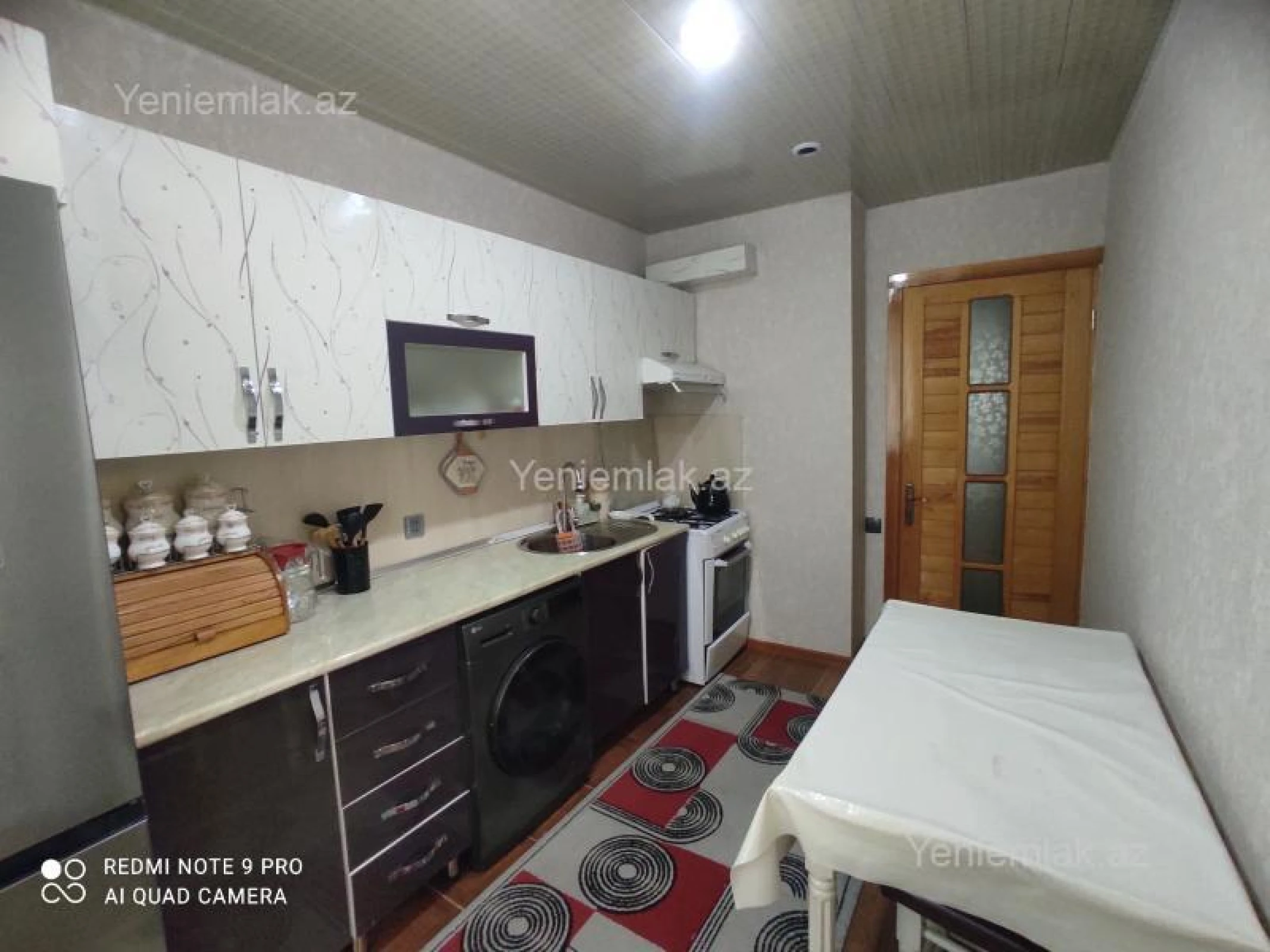 Satılır 4 otaqlı köhnə tikili 85 m²
