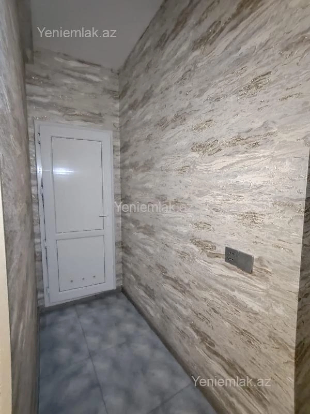 Satılır 2 otaqlı yeni tikili 77 m²
