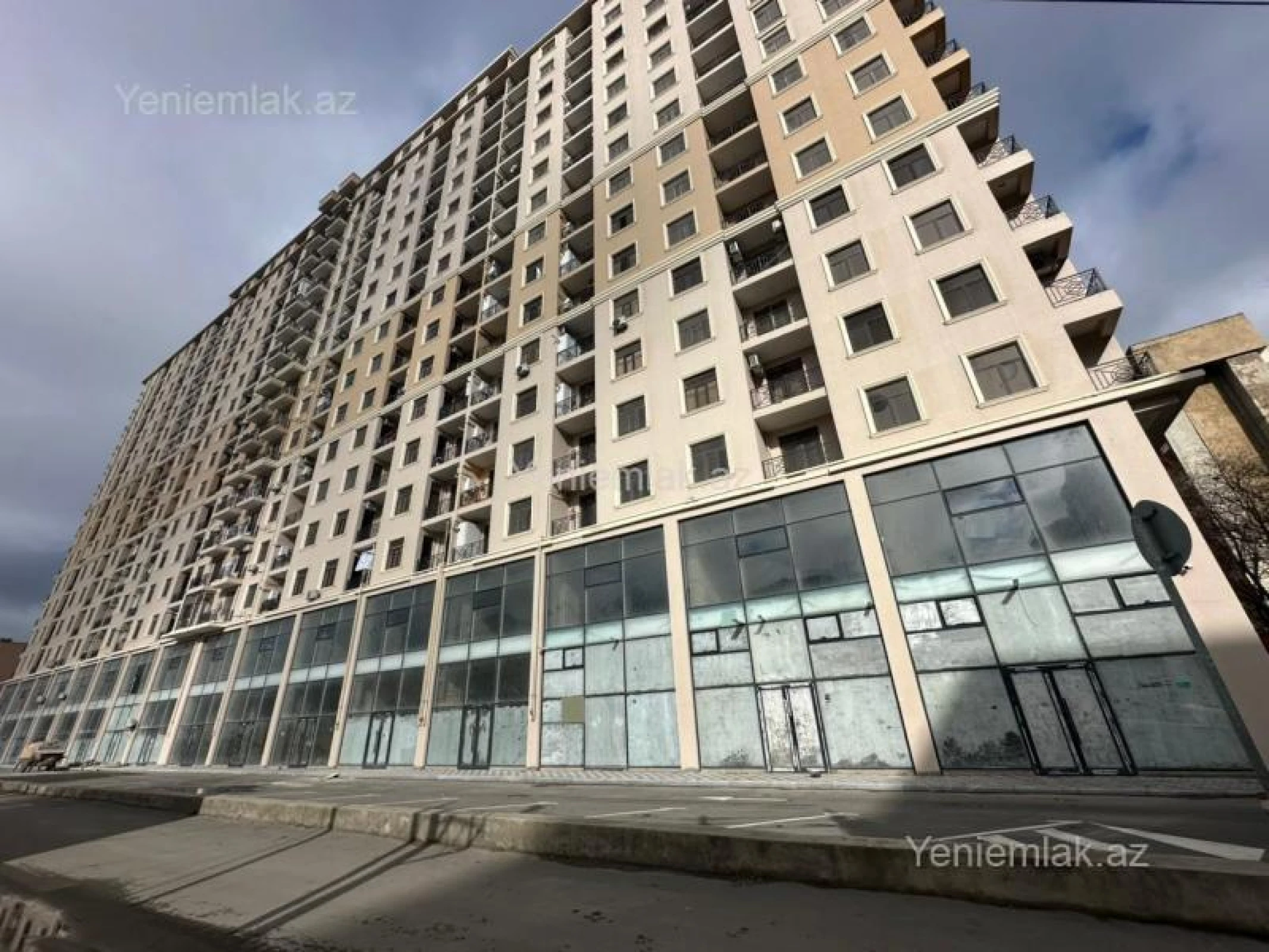 Satılır 2 otaqlı yeni tikili 85 m²