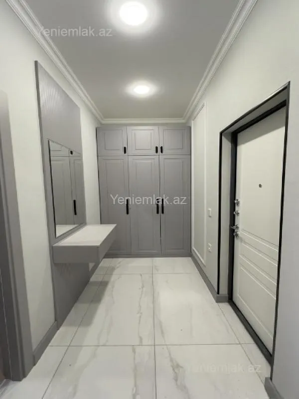 Satılır 2 otaqlı yeni tikili 68 m²