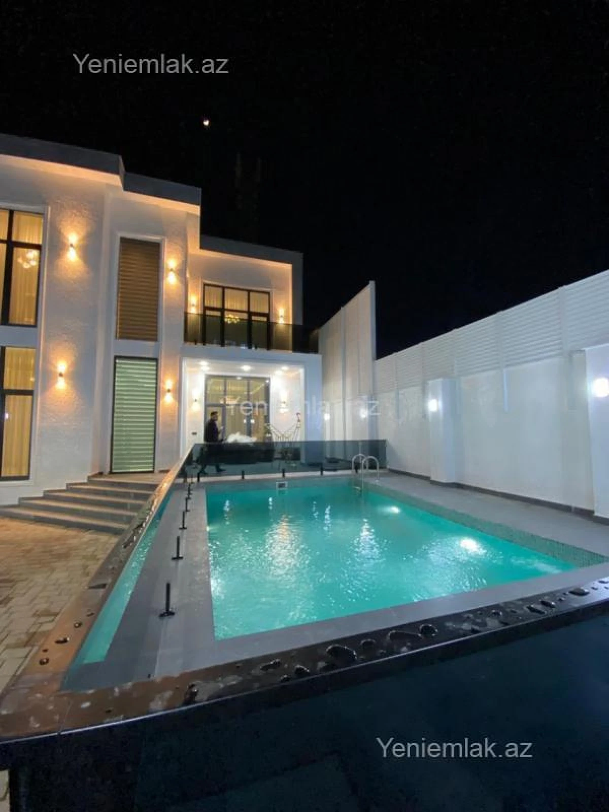 Satılır 4 otaqlı həyət evi 200 m²