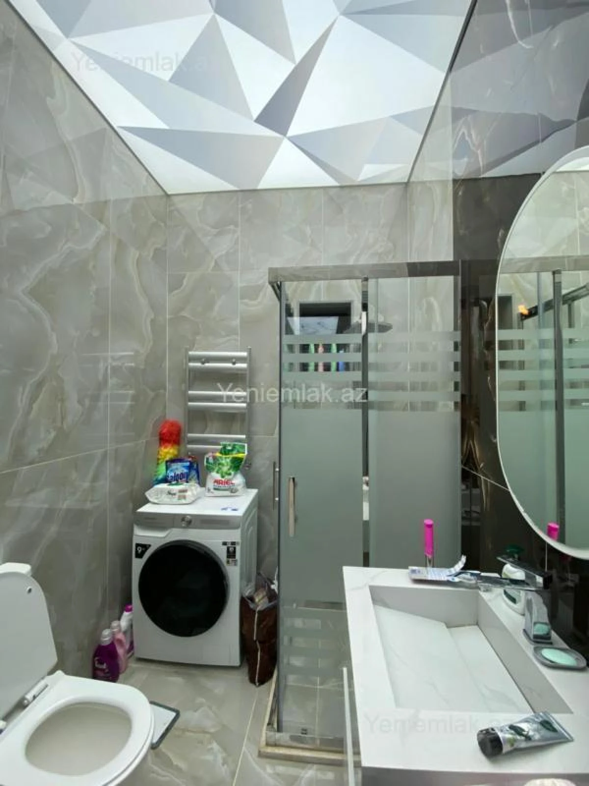 Satılır 4 otaqlı həyət evi 200 m²