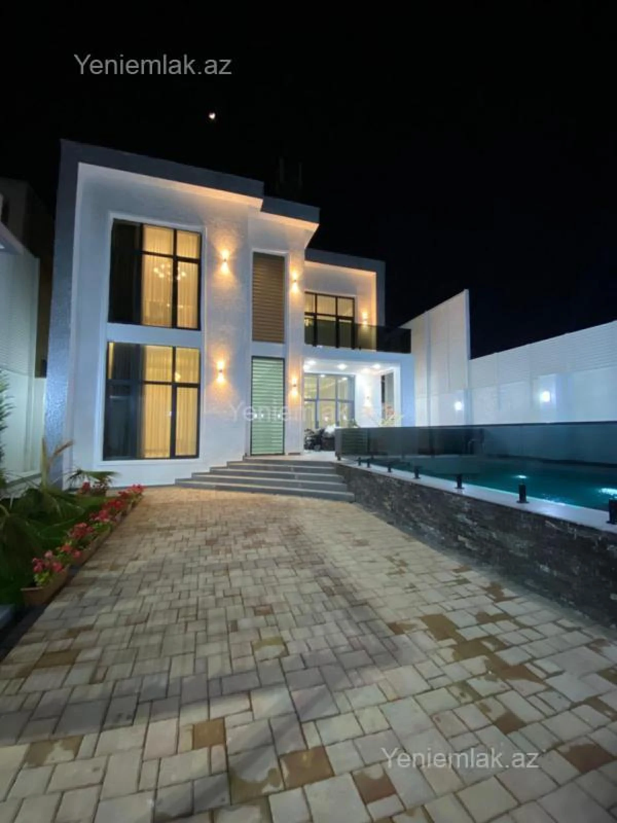 Satılır 4 otaqlı həyət evi 200 m²