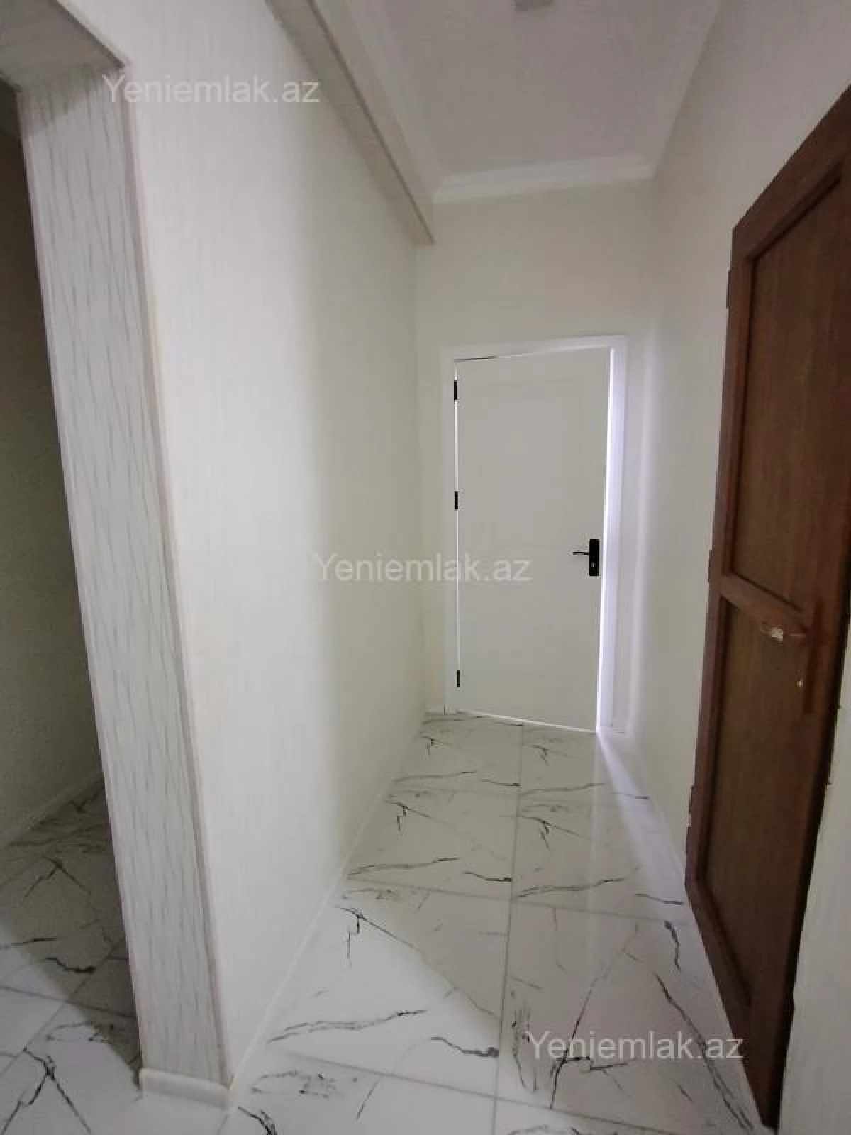 Satılır 2 otaqlı yeni tikili 76 m²