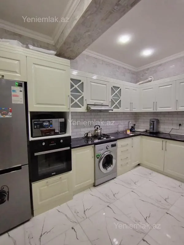 Satılır 2 otaqlı yeni tikili 76 m²