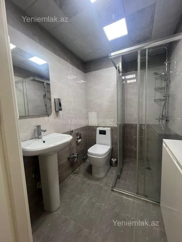 Satılır 2 otaqlı yeni tikili 65 m²