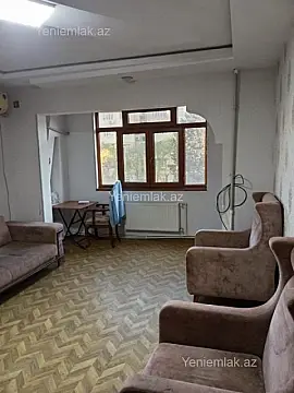 Satılır 4 otaqlı köhnə tikili 90 m²