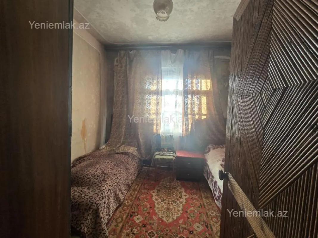 Satılır 3 otaqlı köhnə tikili 74 m²