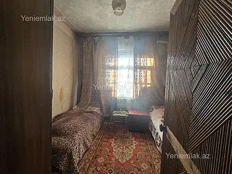 Satılır 3 otaqlı köhnə tikili 74 m²