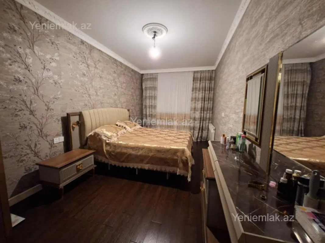 Satılır 3 otaqlı yeni tikili 127 m²