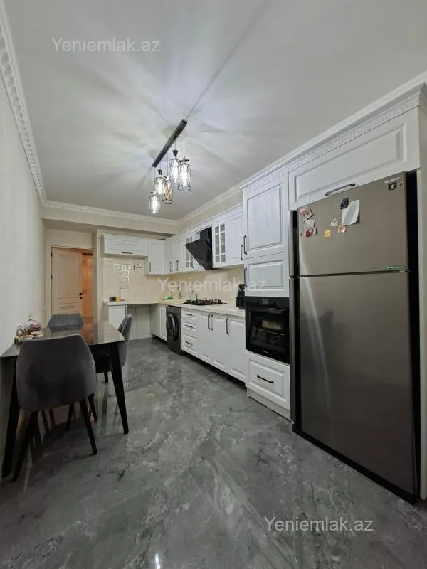 Satılır 3 otaqlı yeni tikili 127 m²