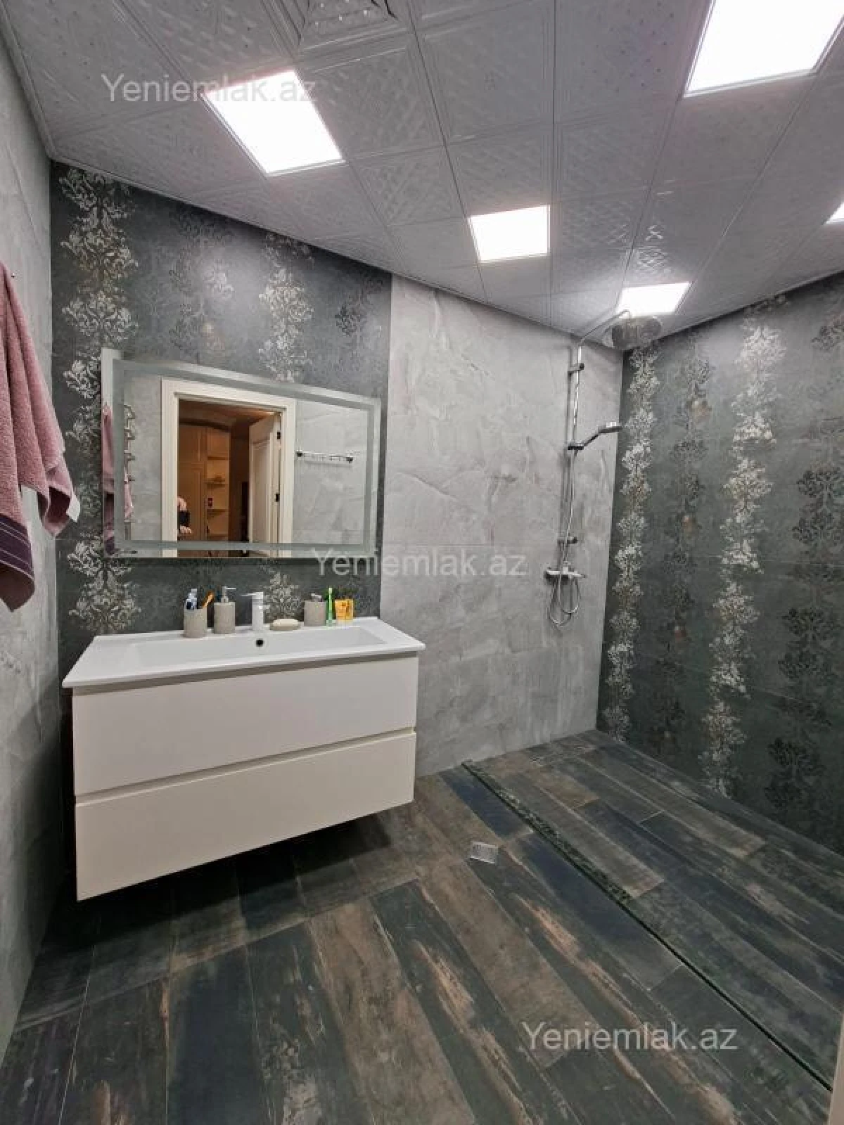 Satılır 3 otaqlı yeni tikili 127 m²