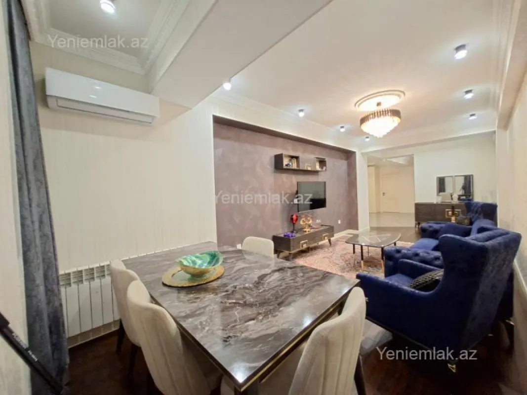 Satılır 3 otaqlı yeni tikili 127 m²