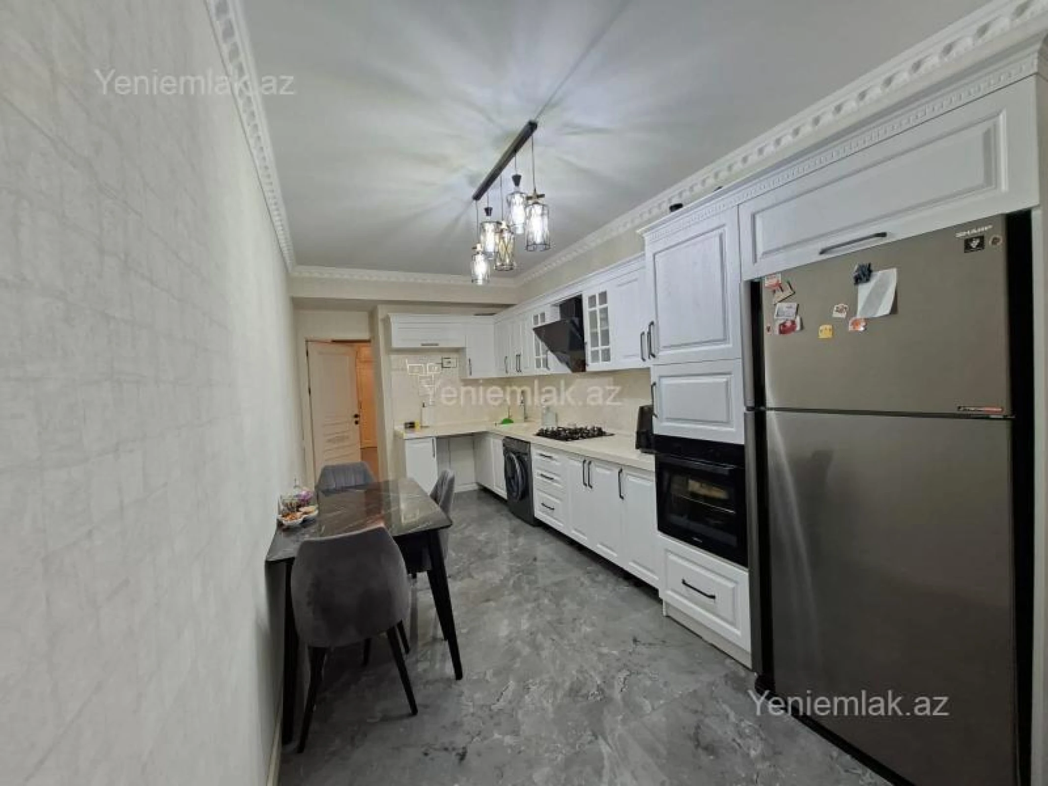 Satılır 3 otaqlı yeni tikili 127 m²