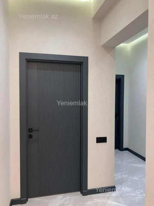Satılır 3 otaqlı yeni tikili 130 m²