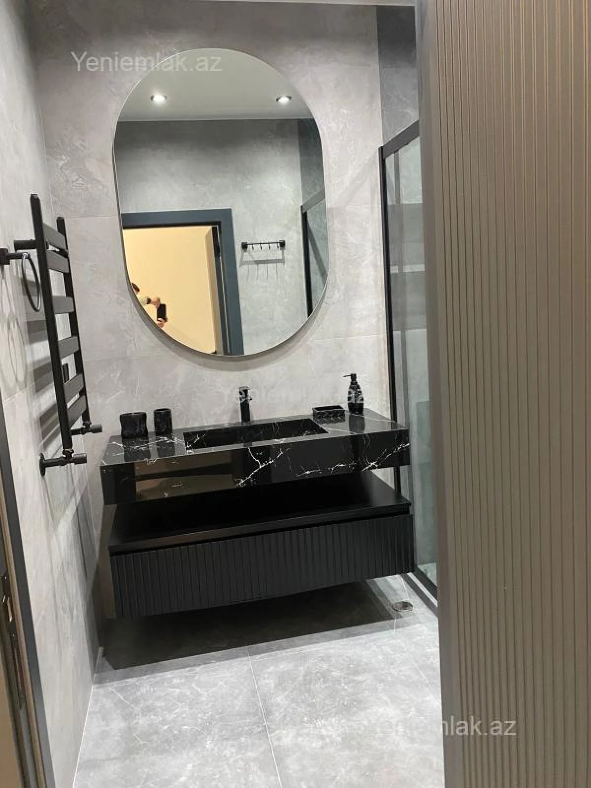 Satılır 3 otaqlı yeni tikili 130 m²