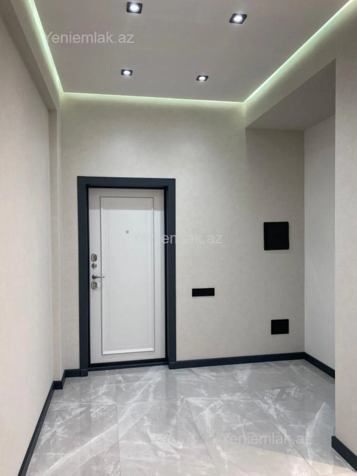 Satılır 3 otaqlı yeni tikili 130 m²