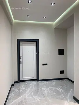 Satılır 3 otaqlı yeni tikili 130 m²