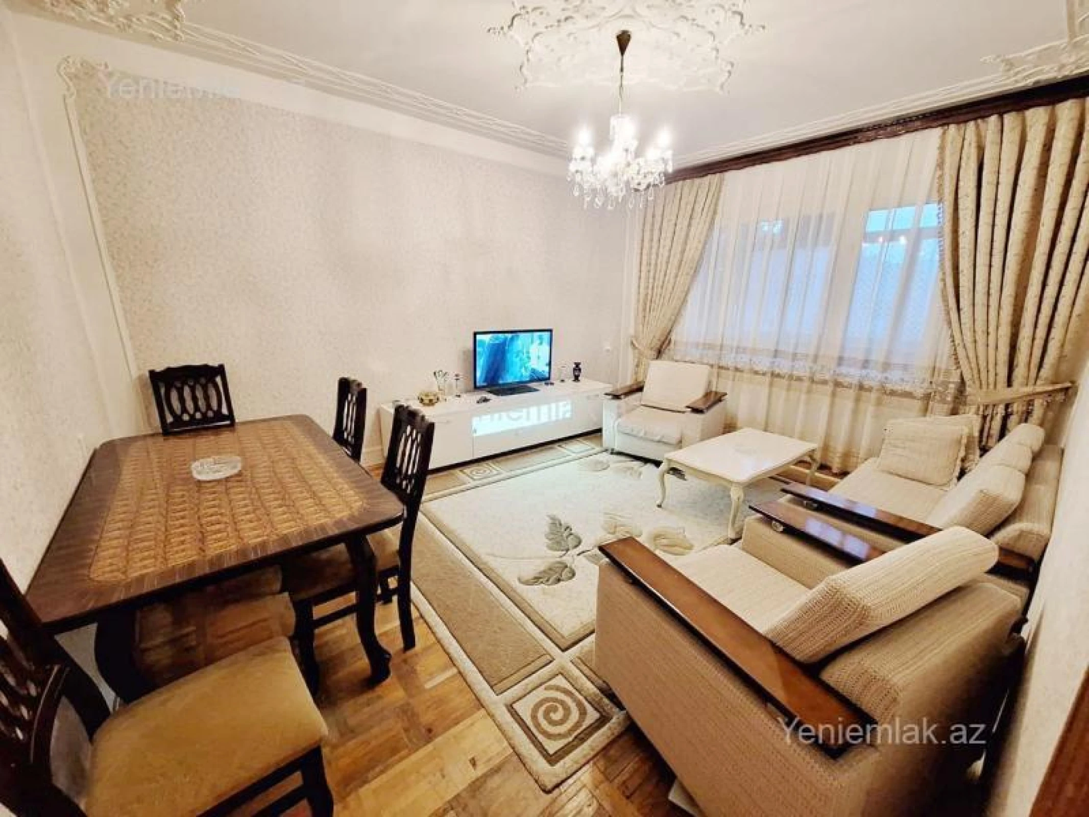 Satılır 3 otaqlı köhnə tikili 80 m²