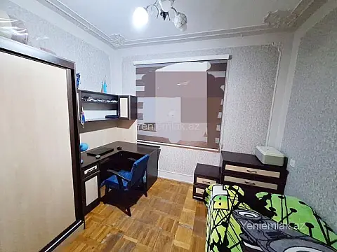 Satılır 3 otaqlı köhnə tikili 80 m²